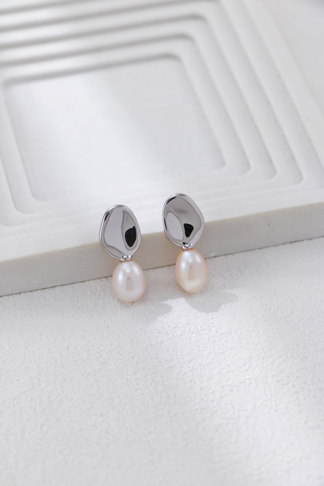 Dainty Pearl Drop Earrings