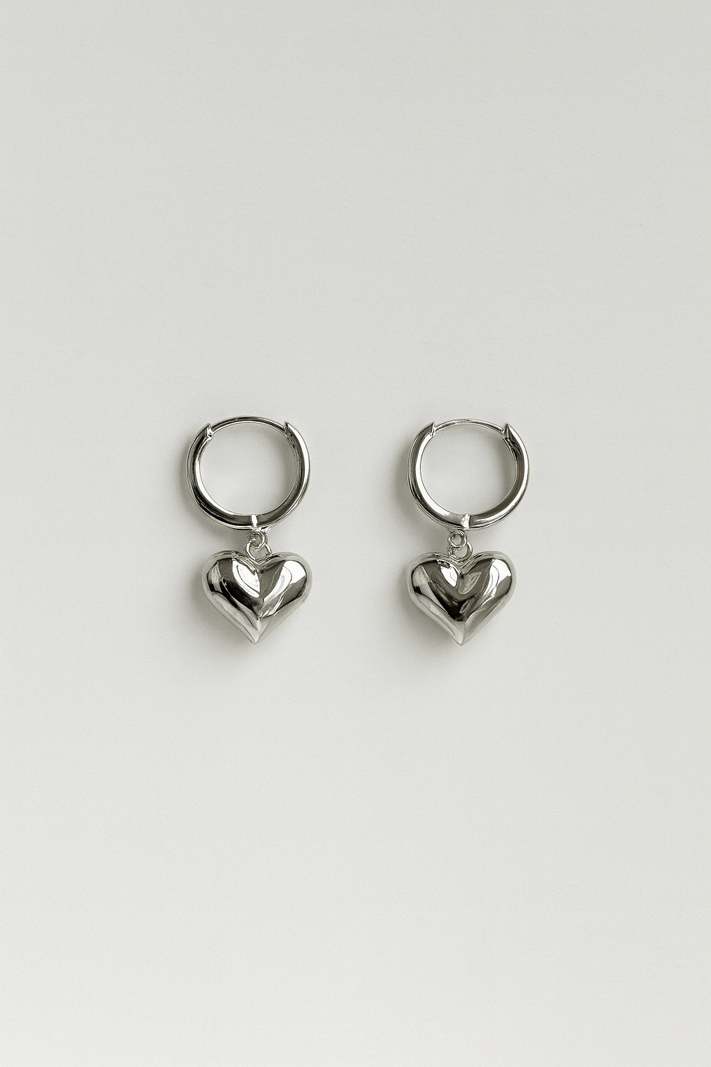925 Sterling Silver Shining Heart Drop Earrings