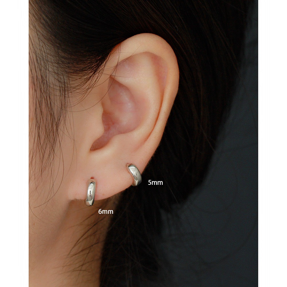 Classic 925 Sterling Silver Huggie Hoops – 5mm–9mm Sizes
