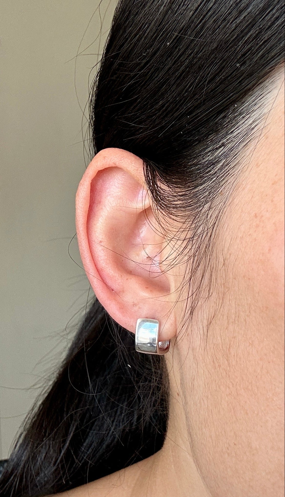 Chunky Square Huggie Hoops – 925 Sterling Silver / 18K Gold Plated