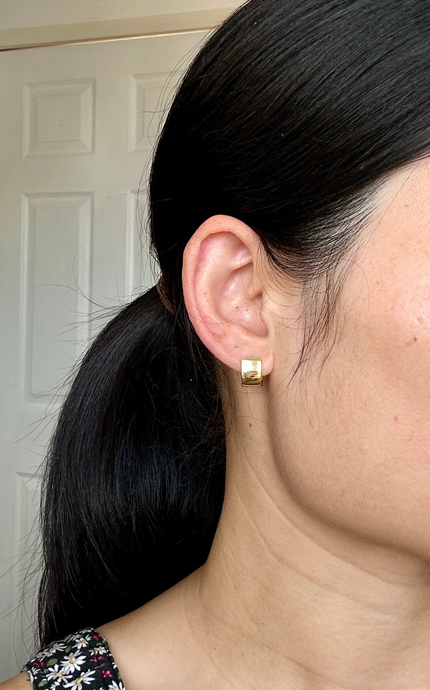 Chunky Square Huggie Hoops – 925 Sterling Silver / 18K Gold Plated