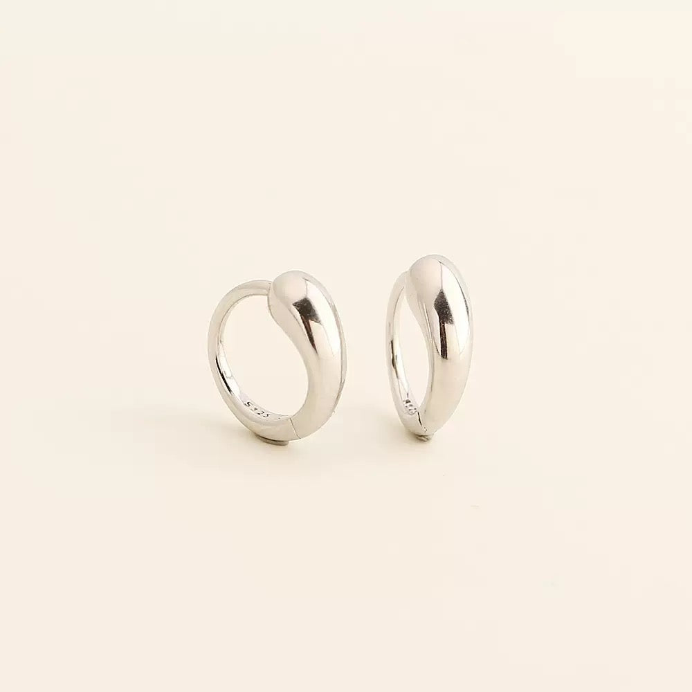 Modern Curved Hoop Earrings | 925 Sterling Silver