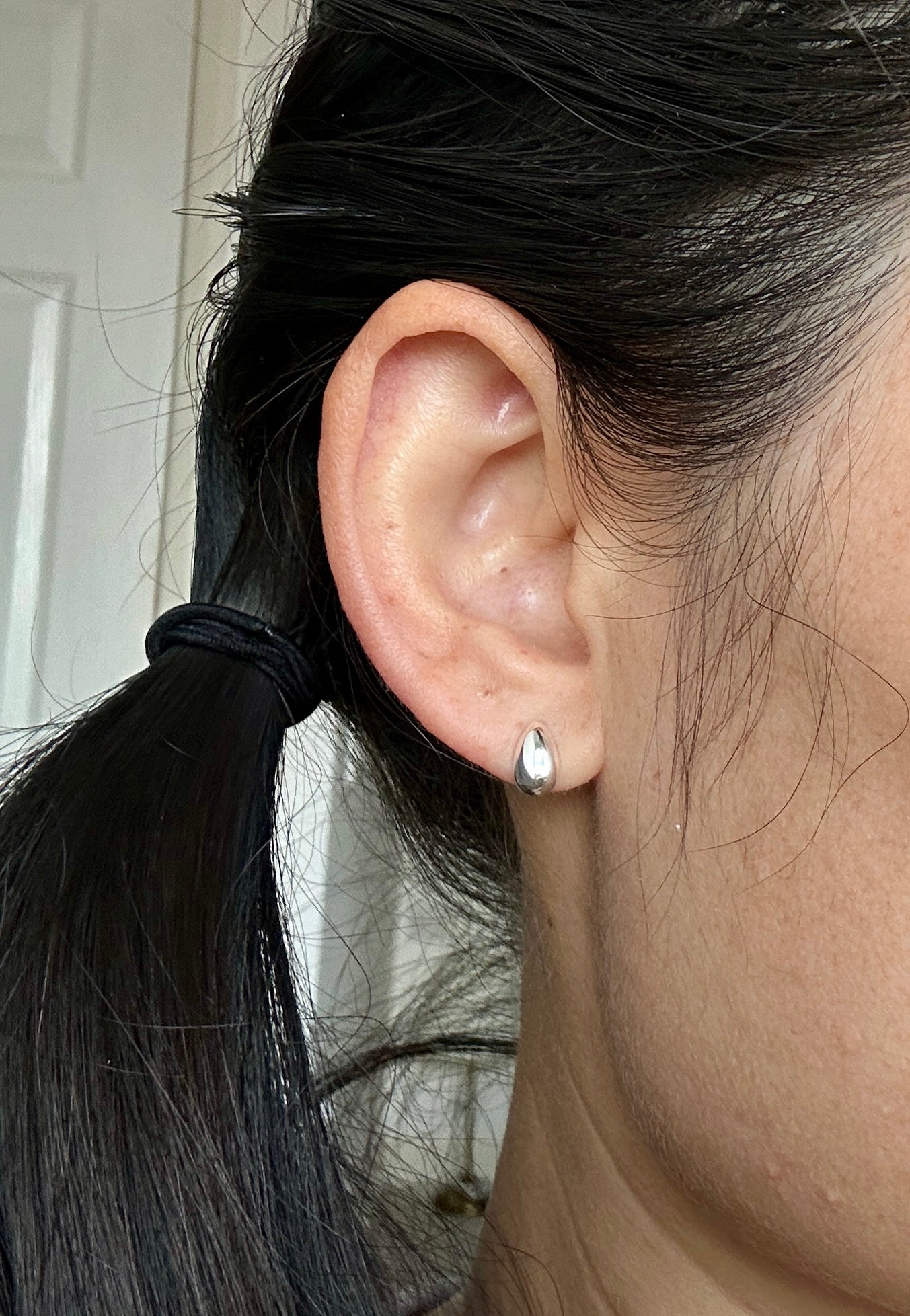 Teardrop Stud Earrings – 925 Sterling Silver / 18k Gold Plated