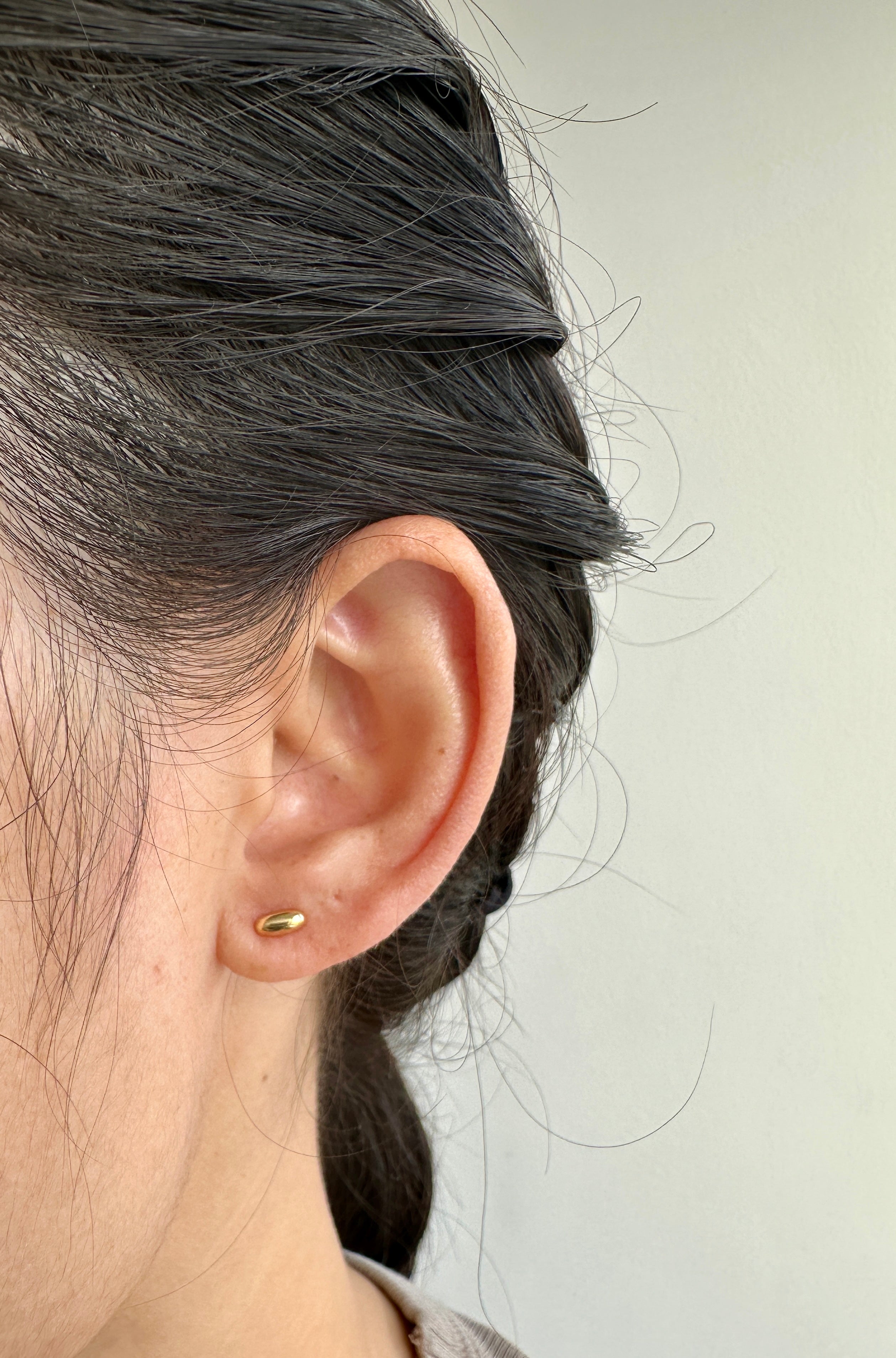 Mini Pebble Stud Earrings – 925 Sterling Silver - Small Oval Stud Earrings