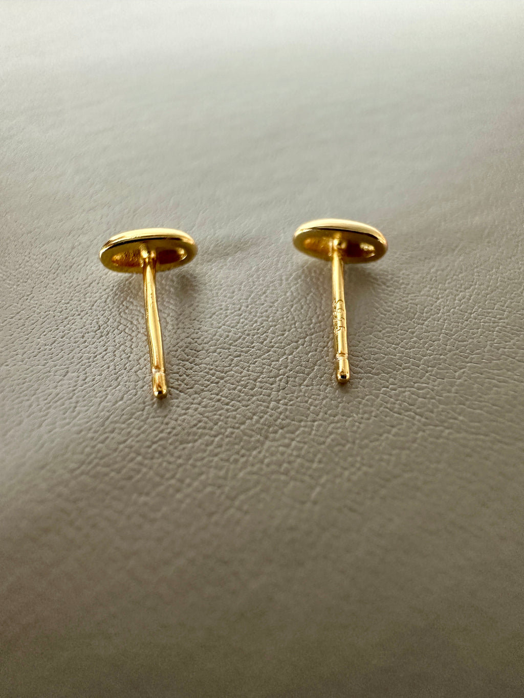 Mini Pebble Stud Earrings – 925 Sterling Silver - Small Oval Stud Earrings