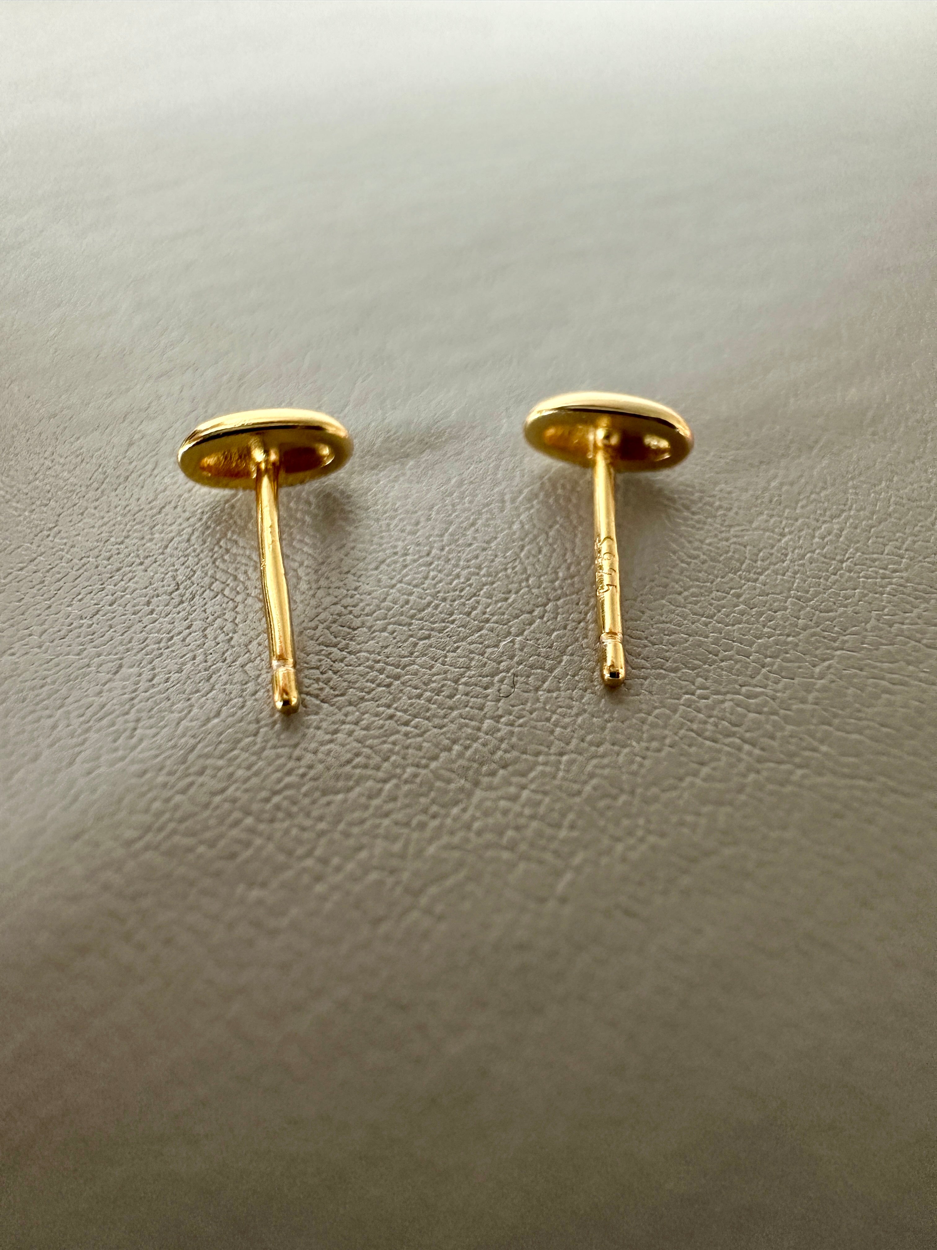 Mini Pebble Stud Earrings – 925 Sterling Silver - Small Oval Stud Earrings