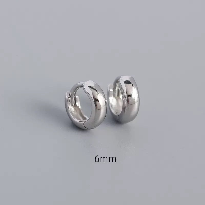 Classic 925 Sterling Silver Huggie Hoops – 5mm–9mm Sizes